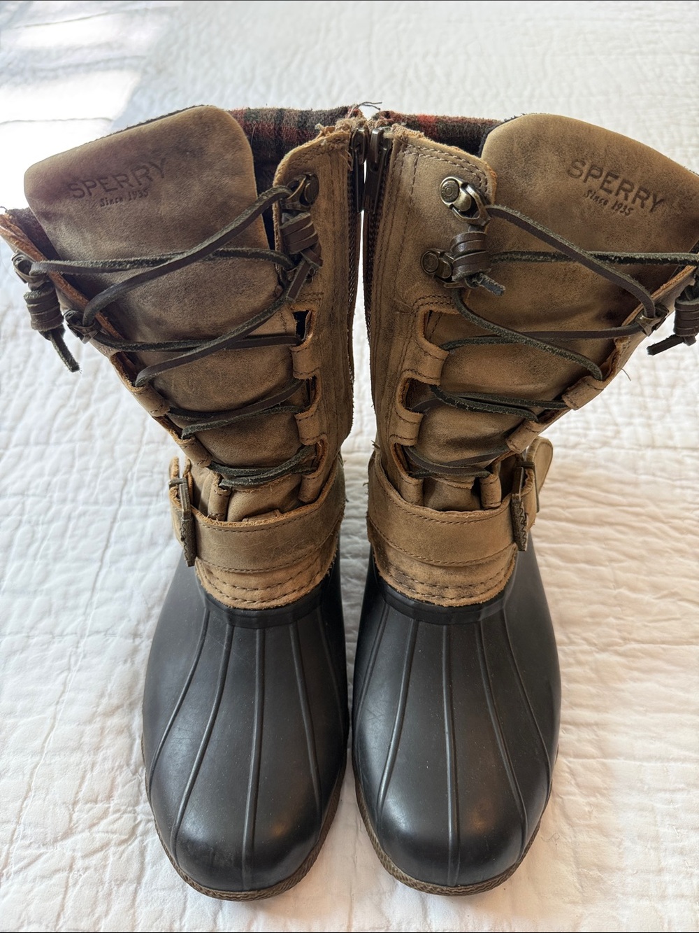 Sperry Brown Leather and Black Rubber Lace-Up Duck Boots for Women